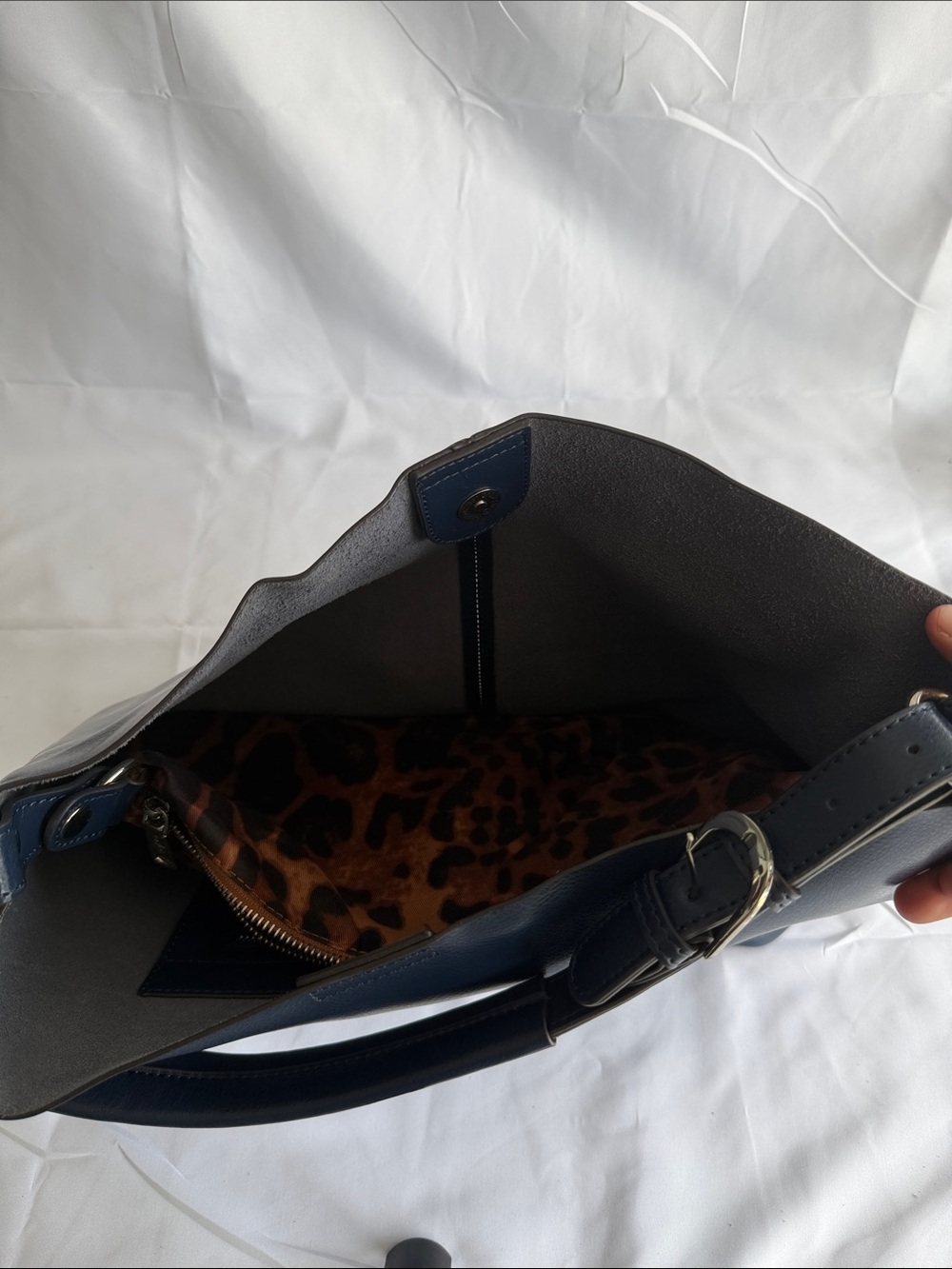 Classic Navy Shoulder Bag - Women - Picture 2 of 3